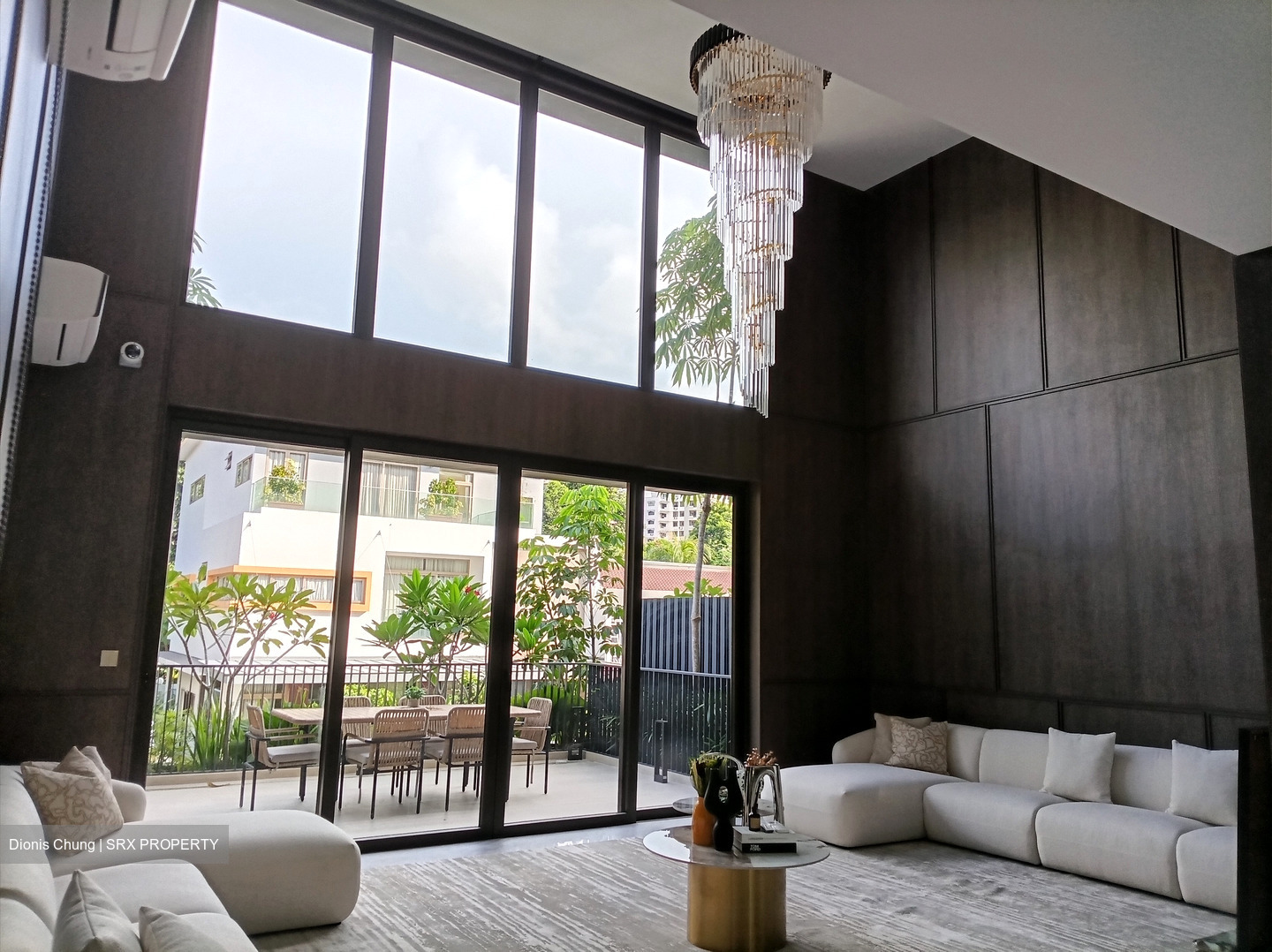 Shrewsbury Road (D11), Terrace #576334741